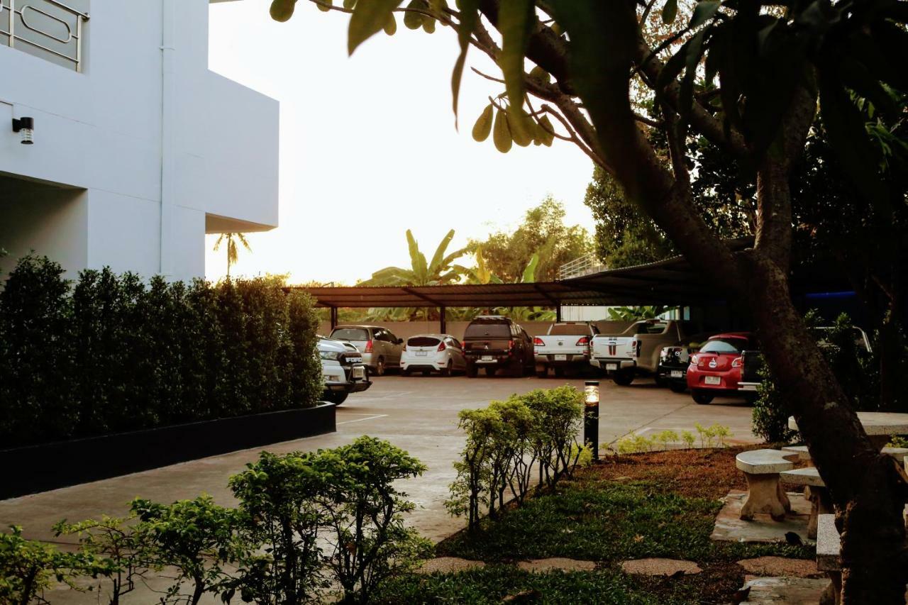 The Resto Hotel Udon Thani Eksteriør billede